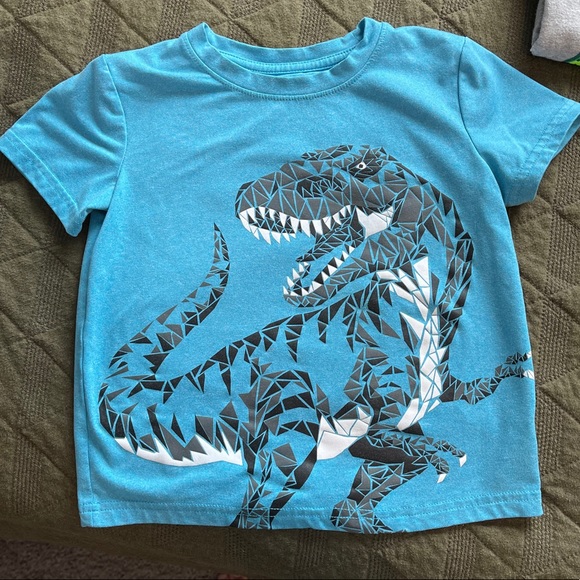 TWO Dino shirts for boys - Picture 3 of 7